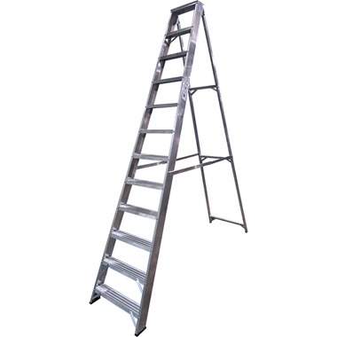 Heavy Duty Class 1 Swingback Step Ladders