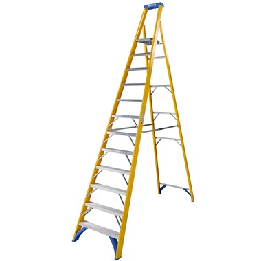 Werner 717 Fibreglass Platform Step Ladders